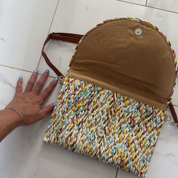 Straw Weave Envelope Clutch with Brown Leather Adjustable Strap - BRAND NEW - Picture 4 of 6